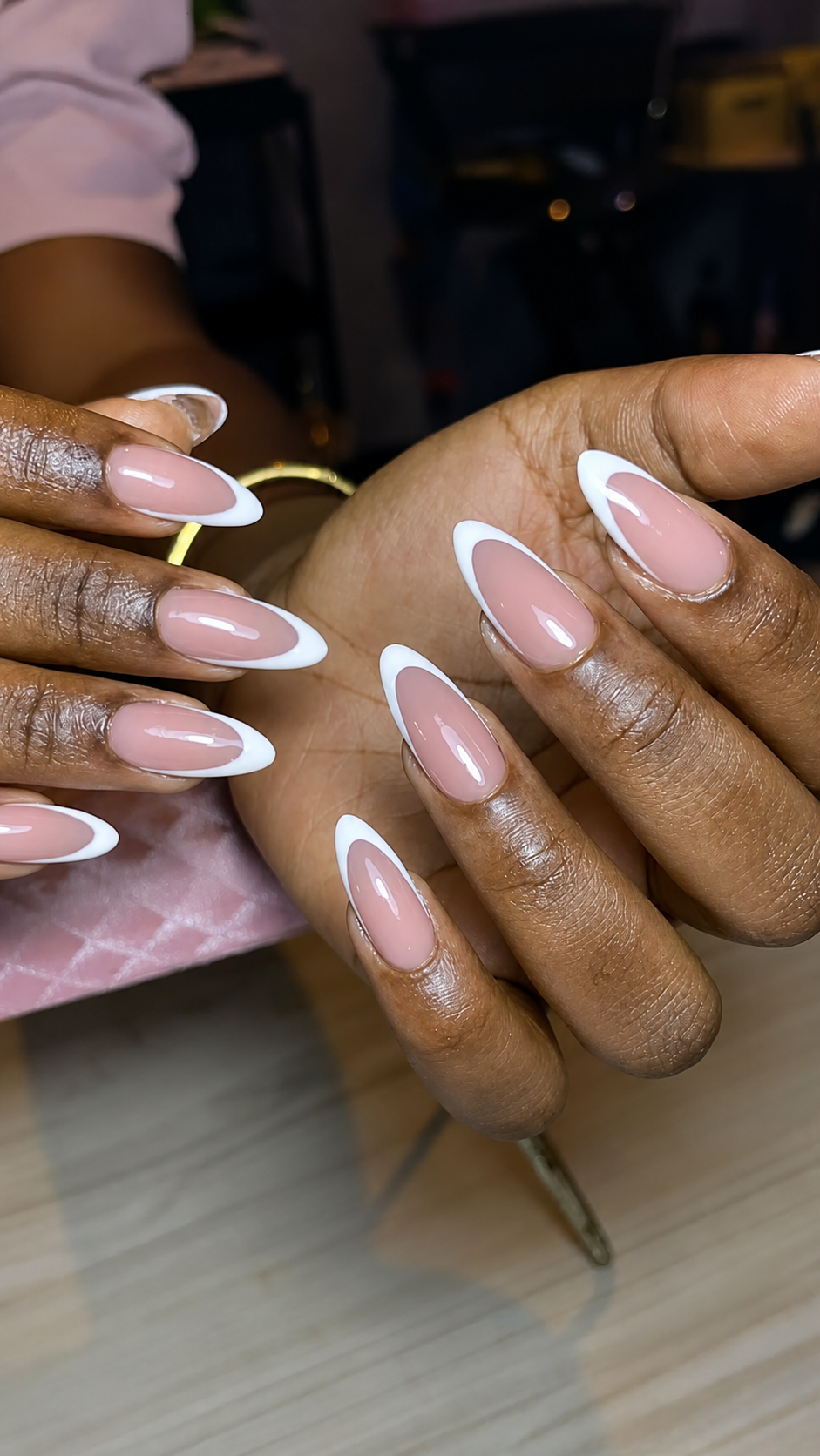 French manucure rose nude Armande Nails